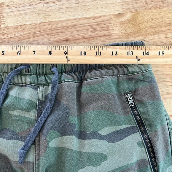 Aritzia Tna Alix Camo Jogger Pants Pull On Crop Zip Pockets Green Size XS - Picture 9 of 11